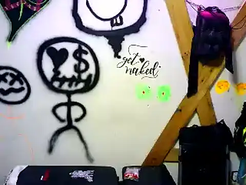 Snapshot of KRYZTALYNXXX chatting on 01.02.25 KRYZTALYNXXX online show from 01.02.25