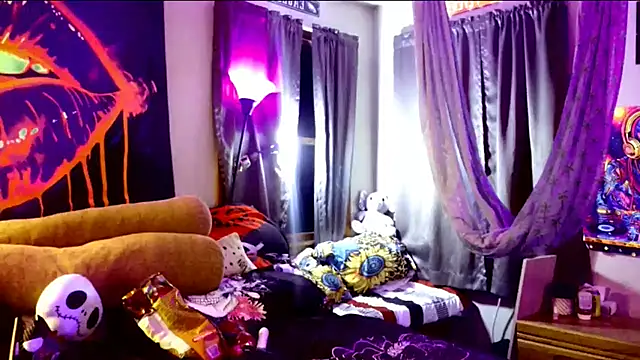 Snapshot of KRYZTALYNXXX chatting on 02.20.25 KRYZTALYNXXX online show from 02.20.25