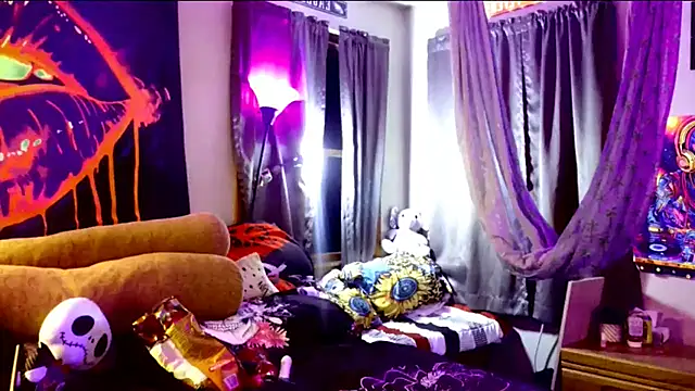 Snapshot of KRYZTALYNXXX chatting on 02.20.25 KRYZTALYNXXX online show from 02.20.25