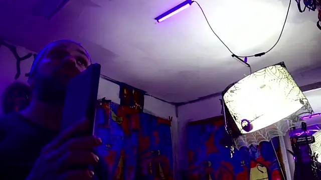 Snapshot of KRYZTALYNXXX chatting on 02.22.25 KRYZTALYNXXX online show from 02.22.25