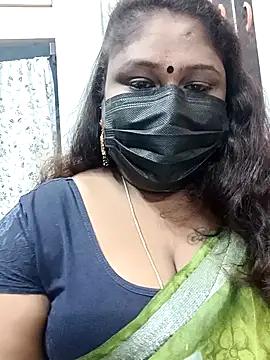 Snapshot of simran21 chatting on 01.08.25 simran21 online show from 01.08.25