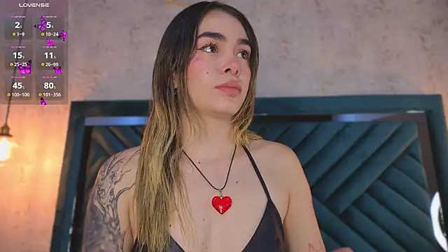 Lucy Vega online show from 10.07.25