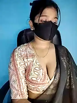 Snapshot of Sadika- chatting on 12.01.24 Sadika- online show from 12.01.24