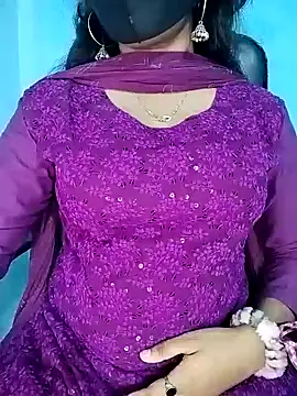 Snapshot of Sadika- chatting on 12.25.24 Sadika- online show from 12.25.24