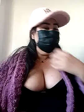 Snapshot of Jawahir-pretty-women chatting on 12.18.24 Jawahir-pretty-women online show from 12.18.24