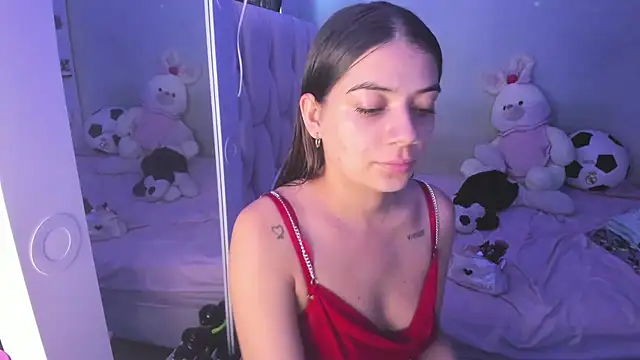 KittyKlum online show from 10.31.25