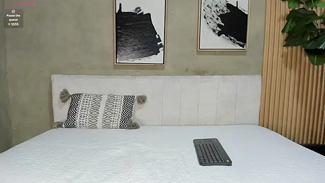 Snapshot of nina_soul chatting on 12.14.24 nina soul online show from 12.14.24