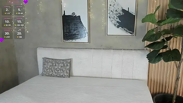 Snapshot of nina_soul chatting on 12.17.24 nina soul online show from 12.17.24