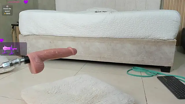 Snapshot of nina_soul chatting on 01.08.25 nina soul online show from 01.08.25