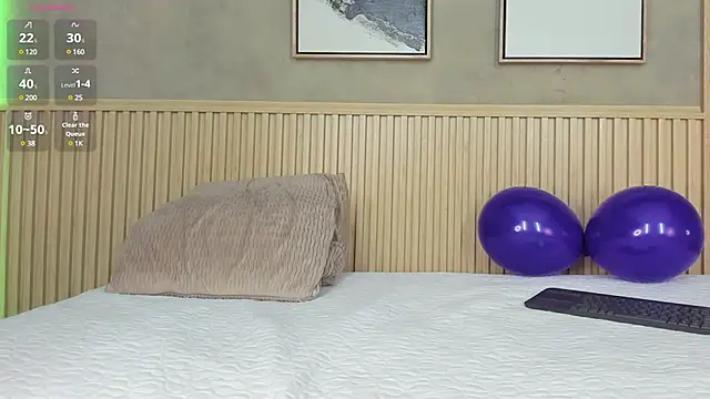 Snapshot of nina_soul chatting on 02.11.25 nina soul online show from 02.11.25