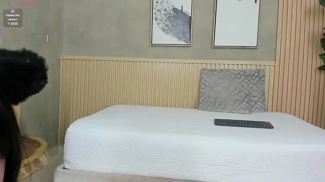 Snapshot of nina_soul chatting on 02.25.25 nina soul online show from 02.25.25