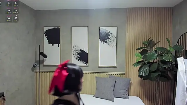 Snapshot of nina_soul chatting on 09.29.25 nina soul online show from 09.29.25