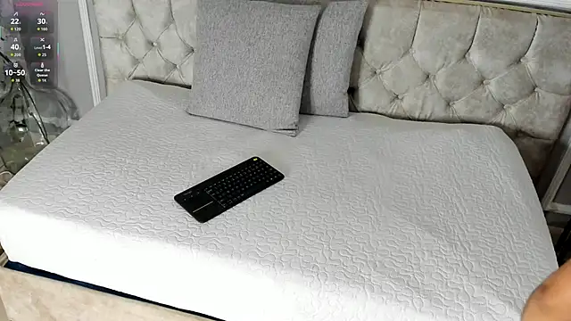 Snapshot of nina_soul chatting on 10.09.25 nina soul online show from 10.09.25