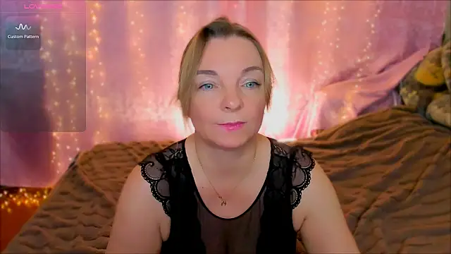 Regina  blue online show from 02.01.25