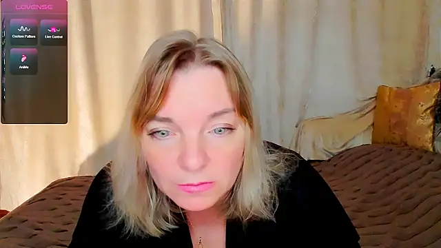 Regina  blue online show from 09.21.25