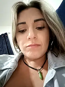 Isabellaa Garcia  online show from 02.25.25