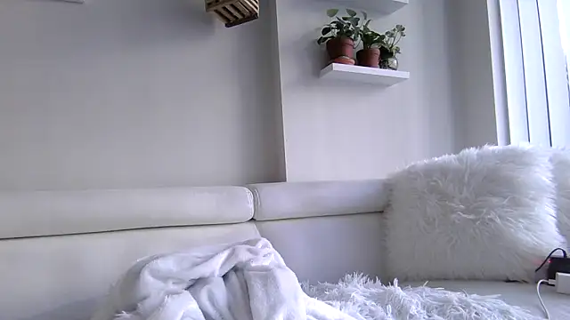 Snapshot of badblondebunny chatting on 10.06.25 badblondebunny online show from 10.06.25