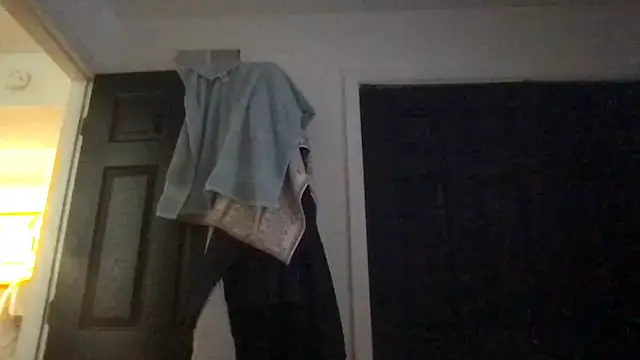 Snapshot of SpunCandy chatting on 10.27.25 SpunCandy online show from 10.27.25