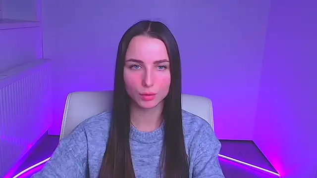 Snapshot of Eva_Janee chatting on 12.17.24 Eva Janee online show from 12.17.24