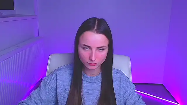 Snapshot of Eva_Janee chatting on 12.17.24 Eva Janee online show from 12.17.24