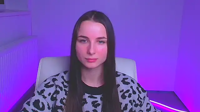 Snapshot of Eva_Janee chatting on 12.24.24 Eva Janee online show from 12.24.24