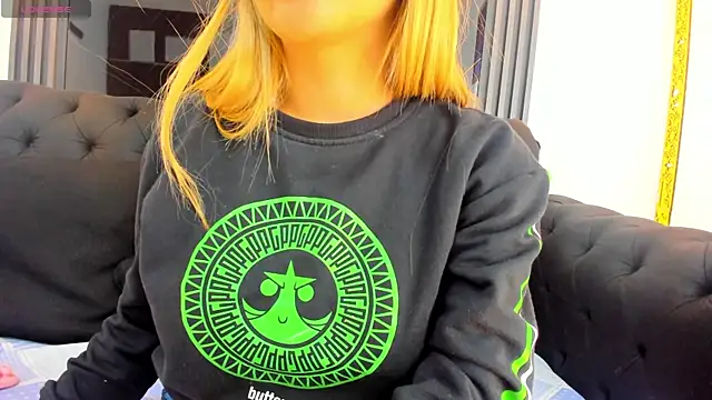 EvaaLovia1 online show from 10.02.25