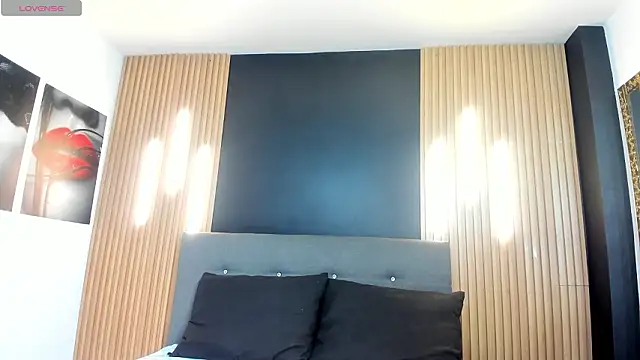 EvaaLovia1 online show from 03.12.26