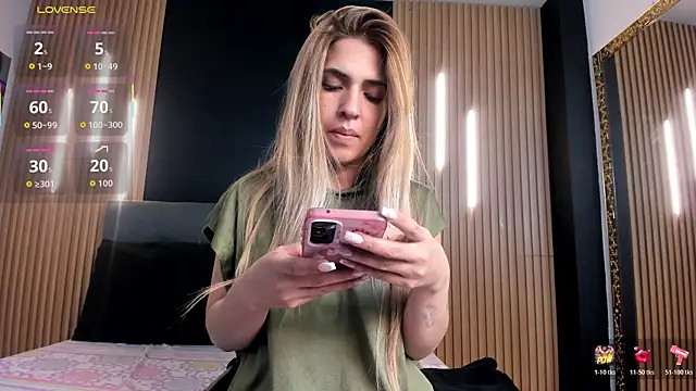 EvaaLovia1 online show from 03.20.26