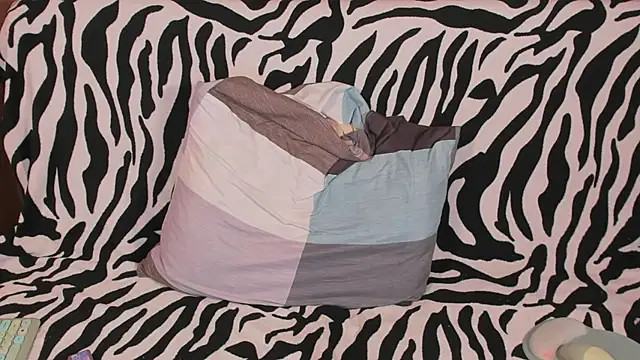 VeronikaKissuchi online show from 01.04.25