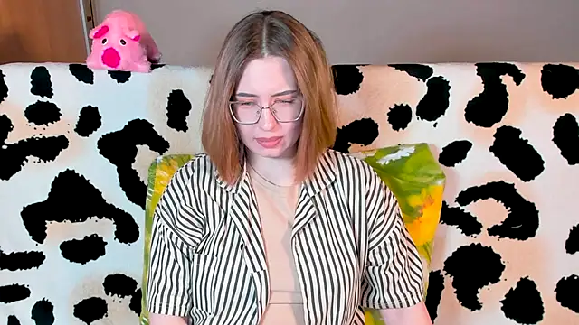 VeronikaKissuchi online show from 02.10.25