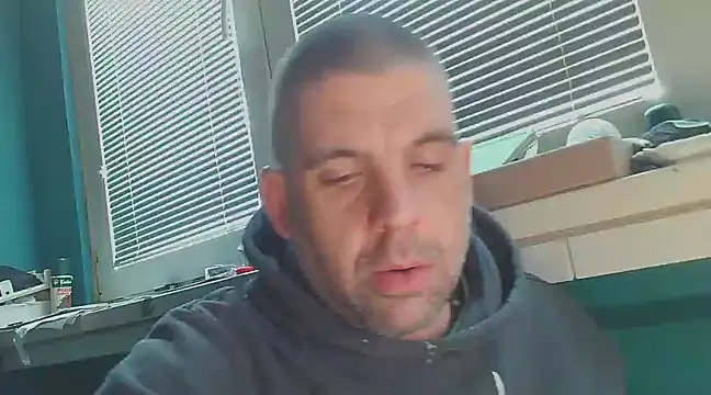 YouWantMe666 online show from 02.12.25
