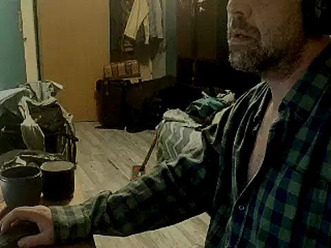 Snapshot of YouWantMe666 chatting on 10.31.25 YouWantMe666 online show from 10.31.25