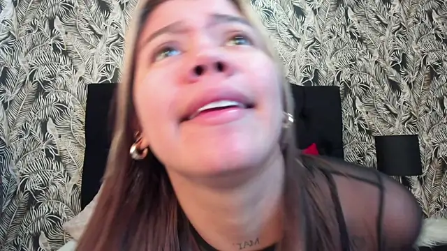 Gissel Angel online show from 10.21.25