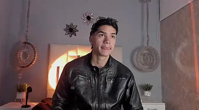 AndyPalmer  online show from 12.21.24