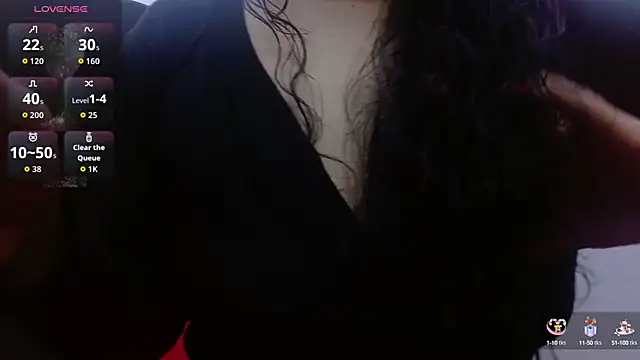 Snapshot of AlexandraJones_ chatting on 10.07.25 AlexandraJones online show from 10.07.25