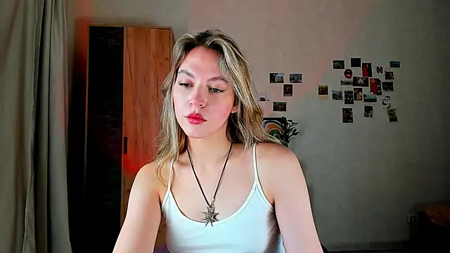 Niky  Jess online show from 12.17.24