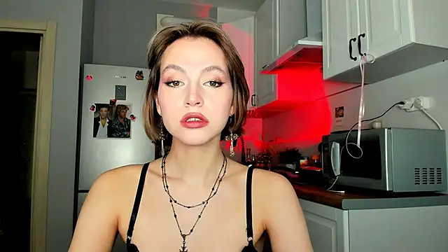 Niky  Jess online show from 03.11.25