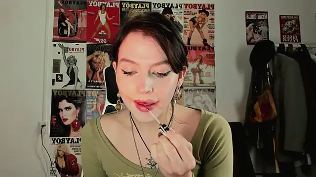 Niky  Jess online show from 11.19.25