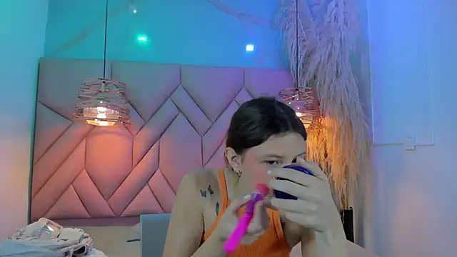 AngelaaCute  online show from 12.23.24