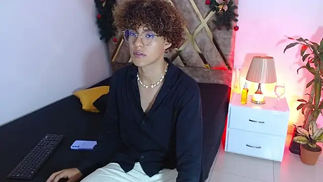 nickolas moon online show from 12.18.24