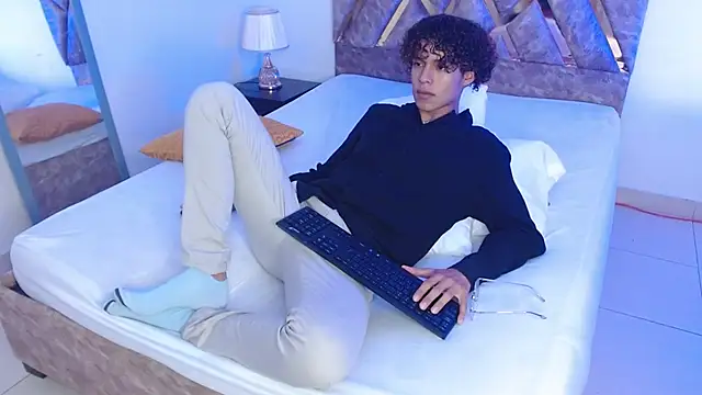 nickolas moon online show from 01.09.25