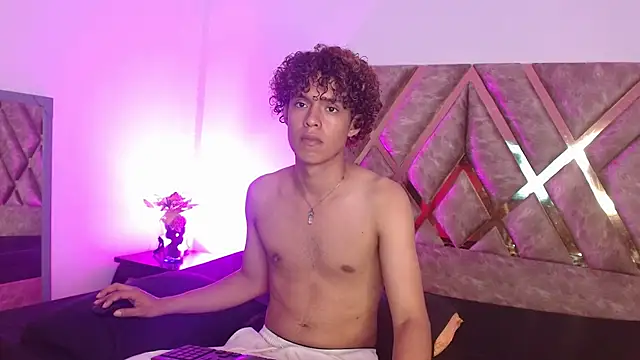 nickolas moon online show from 03.19.25