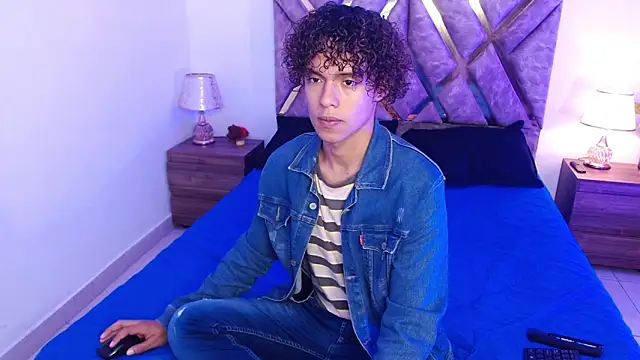 nickolas moon online show from 09.12.25