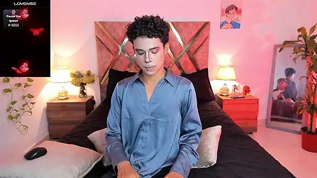 nickolas moon online show from 11.01.25