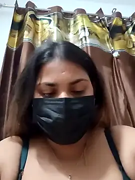 Snapshot of Hotmilfxox chatting on 12.28.24 Hotmilfxox online show from 12.28.24