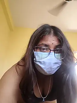 Snapshot of Hotmilfxox chatting on 04.08.26 Hotmilfxox online show from 04.08.26