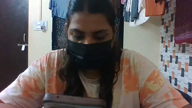 Snapshot of Hotmilfxox chatting on 08.02.26 Hotmilfxox online show from 08.02.26