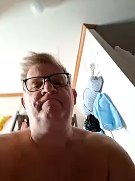 J83560Jason online show from 11.05.25