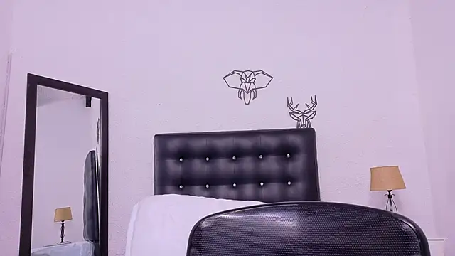 Skinny hottie18 online show from 01.20.25