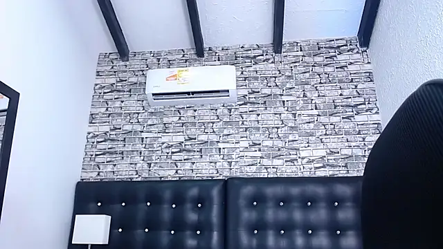 Skinny hottie18 online show from 01.30.25